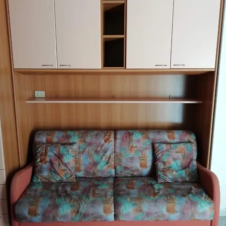 Monolocale Via Canova 7 Int 9 Apartmán *