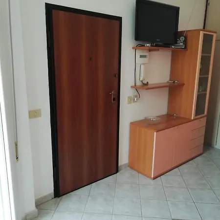 Apartmán Monolocale Via Canova 7 Int 9 *
